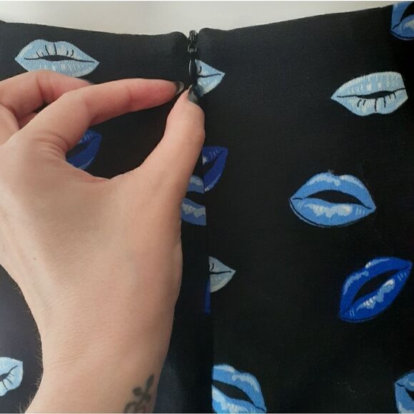 NWT Zara Lips Print Mini Skirt - Picture 11 of 11